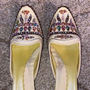 Matisse Shakira White Mules